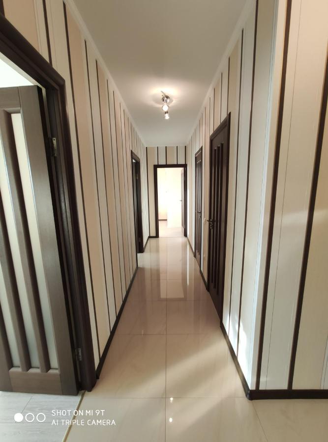 Comfort Apartments - Bright Family Suite Гродно Экстерьер фото